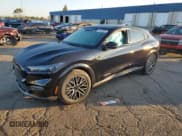 ✅ 2025 Ford Mustang Mach-E Premium • VIN: 3FMTK3SU6SMA00881 • Lot: 71672505. Wystawiony na Copart z przebiegiem 1 143 mil. Bezpłatny archiwum sprzedaży aukcyjnych z USA i szczegółowy raport historii pojazdu na DreamBid. Zdjęcie 1.