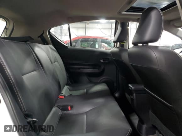 ✅ 2018 Toyota Prius One • VIN: JTDKDTB38J1600590 • Лот: 86127145. Опубликован ранее на Copart с пробегом 98 413 миль. Бесплатный доступ к архиву аукционных продаж из США и подробный отчёт об истории автомобиля на DreamBid. Изображение 11.