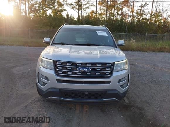 ✅ 2017 Ford Explorer Limited • VIN: 1FM5K7F88HGC69240 • Lot: 43765531. Wystawiony na IAAI z przebiegiem 224 853 mil. Bezpłatny archiwum sprzedaży aukcyjnych z USA i szczegółowy raport historii pojazdu na DreamBid. Zdjęcie 13.