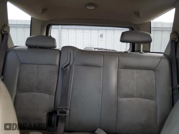 ✅ 2004 Saturn VUE V6 • VIN: 5GZCZ63404S893235 • Lot: 46643315. Wystawiony na Copart z przebiegiem 245 541 mil. Bezpłatny archiwum sprzedaży aukcyjnych z USA i szczegółowy raport historii pojazdu na DreamBid. Zdjęcie 10.