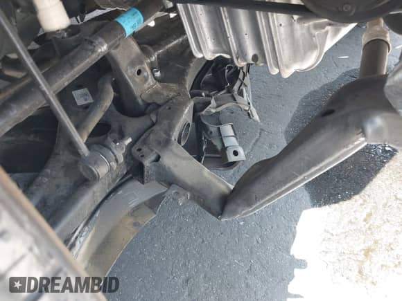 2024 Hyundai Kona SEL z VIN KM8HC3AB6RU169923, wystawiony jako IAAI lot #43021972 z przebiegiem 21 021 mil mil oraz . Historia ofert i sprzedaży dostępna na DreamBid. Obrazek 18.