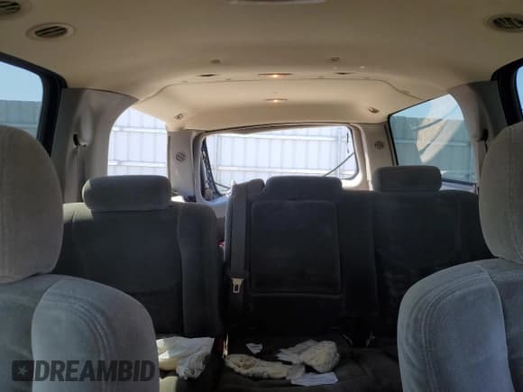 ✅ 2003 Chevrolet Suburban LS • VIN: 1GNFK16T43J324845 • Лот: 55322475. Опубликован ранее на Copart с пробегом 329 718 миль. Бесплатный доступ к архиву аукционных продаж из США и подробный отчёт об истории автомобиля на DreamBid. Изображение 10.