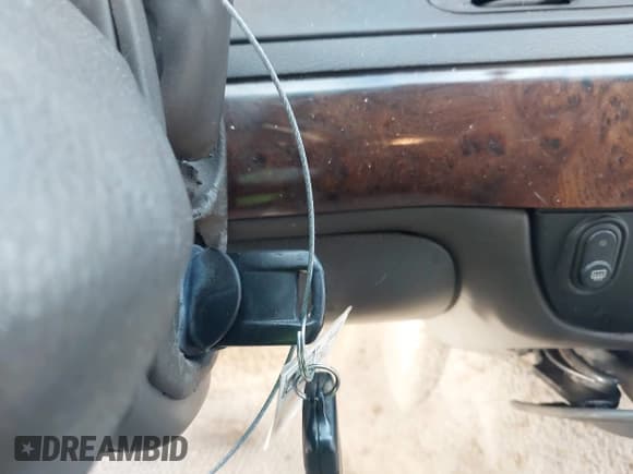 ✅ 2009 Mercury Grand Marquis LS • VIN: 2MEHM75V79X619650 • Лот: 43649365. Опубликован ранее на IAAI с пробегом 127 901 миль. Бесплатный доступ к архиву аукционных продаж из США и подробный отчёт об истории автомобиля на DreamBid. Изображение 11.