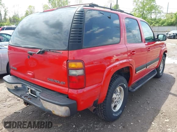 ✅ 2001 Chevrolet Tahoe LS • VIN: 1GNEK13T81R209096 • Лот: 42108027. Опубликован ранее на IAAI с пробегом 204 730 миль. Бесплатный доступ к архиву аукционных продаж из США и подробный отчёт об истории автомобиля на DreamBid. Изображение 4.