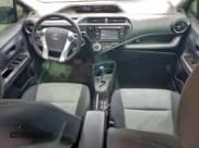 ✅ 2015 Toyota Prius One • VIN: JTDKDTB36F1111905 • Lot: 95316295. Wystawiony na Copart z przebiegiem 133 928 mil. Bezpłatny archiwum sprzedaży aukcyjnych z USA i szczegółowy raport historii pojazdu na DreamBid. Zdjęcie 9.