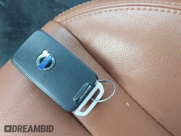 ✅ 2015 Volvo S60 T5 Premier • VIN: YV1612TK5F1361043 • Lot: 43842611. Listed on IAAI with 132,348 mi. Free auction sales archive from the USA and detailed vehicle history report at DreamBid. Image 11.