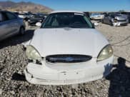 ✅ 2002 Ford Taurus SE Standard • VIN: 1FAFP53U72A166570 • Lot: 82153125. Listed on Copart with 136,681 mi. Free auction sales archive from the USA and detailed vehicle history report at DreamBid. Image 5.