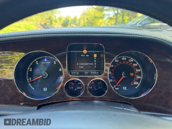 ✅ 2006 Bentley Flying Spur • VIN: SCBBR53W36C033886 • Лот: 80734675. Опубликован ранее на Copart с пробегом 91 636 миль. Бесплатный доступ к архиву аукционных продаж из США и подробный отчёт об истории автомобиля на DreamBid. Изображение 8.