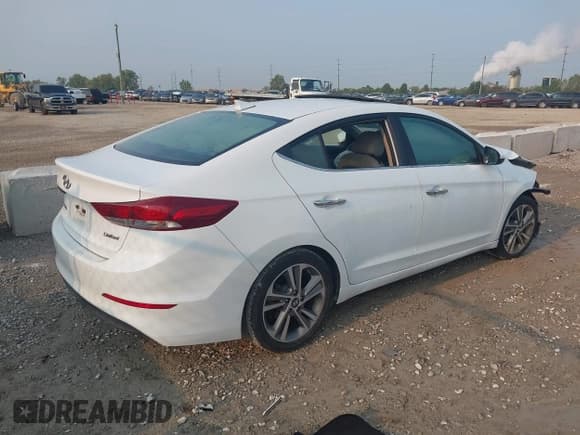 ✅ 2017 Hyundai Elantra SE • VIN: 5NPD84LFXHH023754 • Lot: 43152131. Listed on IAAI with 116,580 mi. Free auction sales archive from the USA and detailed vehicle history report at DreamBid. Image 4.