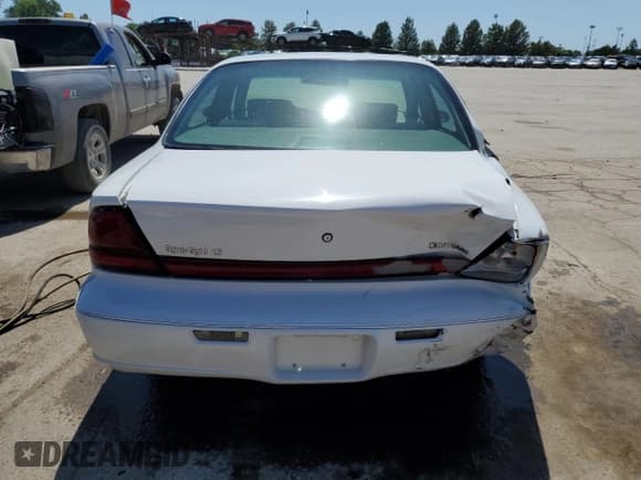 ✅ 1998 Oldsmobile 88 LS • VIN: 1G3HN52K9W4828694 • Лот: 60404334. Опубликован ранее на Copart с пробегом 109 587 миль. Бесплатный доступ к архиву аукционных продаж из США и подробный отчёт об истории автомобиля на DreamBid. Изображение 6.