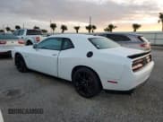 ✅ 2020 Dodge Challenger R/T • VIN: 2C3CDZBT5LH118739 • Lot: 74493764. Wystawiony na Copart z przebiegiem Nie podano. Bezpłatny archiwum sprzedaży aukcyjnych z USA i szczegółowy raport historii pojazdu na DreamBid. Zdjęcie 2.