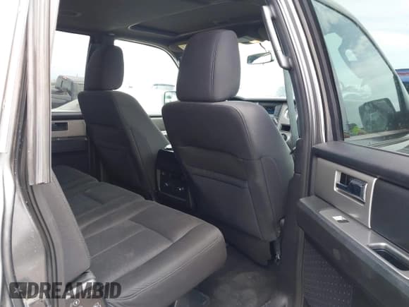 ✅ 2017 Ford Expedition Max XLT • VIN: 1FMJK1HT9HEA19448 • Lot: 41895986. Listed on IAAI with 182,154 mi. Free auction sales archive from the USA and detailed vehicle history report at DreamBid. Image 8.