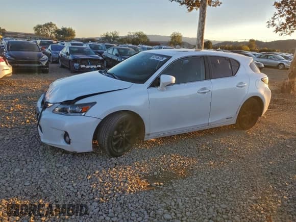 ✅ 2012 Lexus CT 200h Premium • VIN: JTHKD5BH3C2084478 • Lot: 93146235. Listed on Copart with 271,810 mi. Free auction sales archive from the USA and detailed vehicle history report at DreamBid. Image 1.