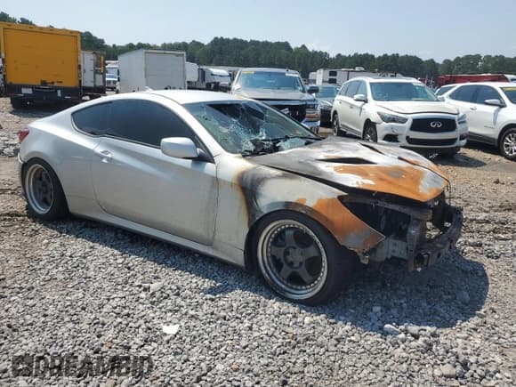 ✅ 2013 Hyundai Genesis Coupe 2.0T • VIN: KMHHT6KD2DU109907 • Lot: 69308955. Wystawiony na Copart z przebiegiem Nie podano. Bezpłatny archiwum sprzedaży aukcyjnych z USA i szczegółowy raport historii pojazdu na DreamBid. Zdjęcie 4.