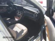 ✅ 2020 Mercedes-Benz C 300 • VIN: 55SWF8DB5LU330546 • Lot: 42998162. Wystawiony na IAAI z przebiegiem 45 293 mil. Bezpłatny archiwum sprzedaży aukcyjnych z USA i szczegółowy raport historii pojazdu na DreamBid. Zdjęcie 5.