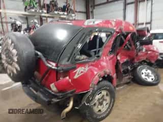 1998 Chevrolet Blazer LS with VIN 1GNCT18W0WK133879, listed as a IAAI auction lot 41356554 with Not provided miles and . Bid and sale history available at DreamBid. Image 4.