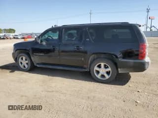 ✅ 2007 Chevrolet Suburban LT • VIN: 1GNFK16387R179722 • Lot: 74565934. Wystawiony na Copart z przebiegiem Nie podano. Bezpłatny archiwum sprzedaży aukcyjnych z USA i szczegółowy raport historii pojazdu na DreamBid. Zdjęcie 2.