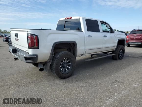 ✅ 2018 GMC Sierra 1500 SLT • VIN: 3GTU2NEJ7JG346991 • Lot: 82332655. Listed on Copart with 92,284 mi. Free auction sales archive from the USA and detailed vehicle history report at DreamBid. Image 3.