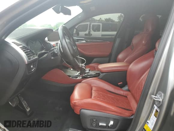 ✅ 2020 BMW X4 M Competition • VIN: 5YMUJ0C08L9B53617 • Lot: 61267075. Wystawiony na Copart z przebiegiem 55 496 mil. Bezpłatny archiwum sprzedaży aukcyjnych z USA i szczegółowy raport historii pojazdu na DreamBid. Zdjęcie 7.