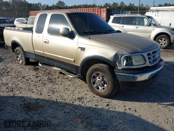 ✅ 2000 Ford F-150 XL • VIN: 1FTPX17L5YNB32010 • Lot: 41357698. Listed on IAAI with Not provided. Free auction sales archive from the USA and detailed vehicle history report at DreamBid. Image 5.