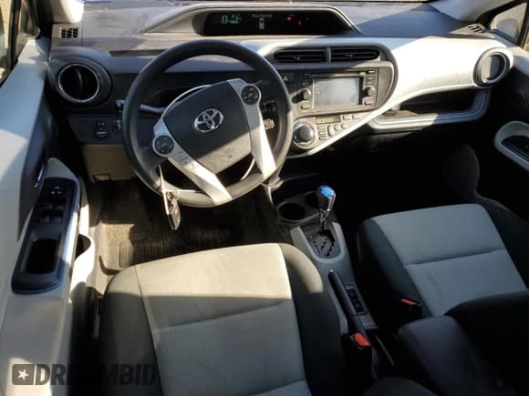 ✅ 2012 Toyota Prius Four • VIN: JTDKDTB39C1018629 • Лот: 90365195. Опубликован ранее на Copart с пробегом 115 029 миль. Бесплатный доступ к архиву аукционных продаж из США и подробный отчёт об истории автомобиля на DreamBid. Изображение 8.