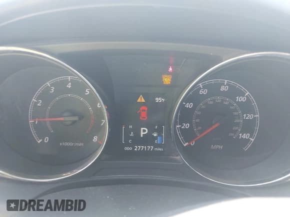 ✅ 2016 Mitsubishi Outlander SE • VIN: JA4AP3AWXGZ027632 • Lot: 43144878. Wystawiony na IAAI z przebiegiem 277 177 mil. Bezpłatny archiwum sprzedaży aukcyjnych z USA i szczegółowy raport historii pojazdu na DreamBid. Zdjęcie 7.