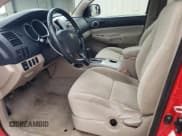 ✅ 2007 Toyota Tacoma PreRunner • VIN: 5TETU62N17Z444933 • Lot: 84732195. Wystawiony na Copart z przebiegiem 165 564 mil. Bezpłatny archiwum sprzedaży aukcyjnych z USA i szczegółowy raport historii pojazdu na DreamBid. Zdjęcie 7.