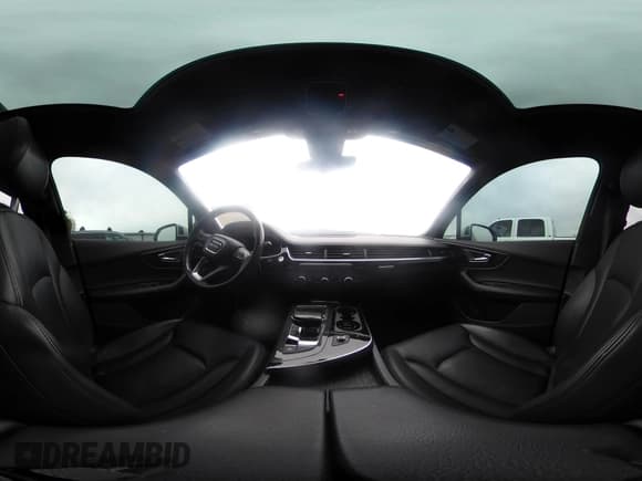 ✅ 2018 Audi Q7 Premium Plus • VIN: WA1LAAF76JD019712 • Lot: 43596316. Wystawiony na IAAI z przebiegiem 100 295 mil. Bezpłatny archiwum sprzedaży aukcyjnych z USA i szczegółowy raport historii pojazdu na DreamBid. Zdjęcie 19.