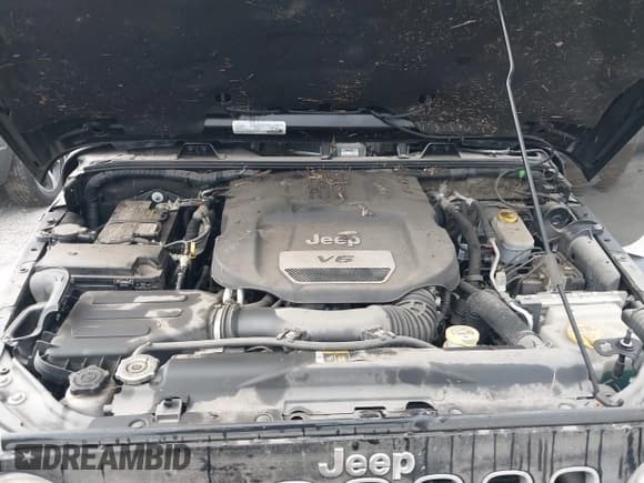 ✅ 2018 Jeep Wrangler Sahara • VIN: 1C4AJWBG4JL852964 • Lot: 42994067. Listed on IAAI with Not provided. Free auction sales archive from the USA and detailed vehicle history report at DreamBid. Image 10.