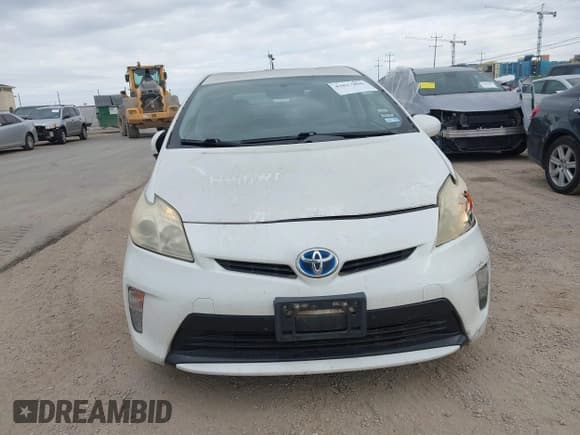 ✅ 2014 Toyota Prius Two • VIN: JTDKN3DU6E1735737 • Лот: 43817896. Опубликован ранее на IAAI с пробегом 209 554 миль. Бесплатный доступ к архиву аукционных продаж из США и подробный отчёт об истории автомобиля на DreamBid. Изображение 12.