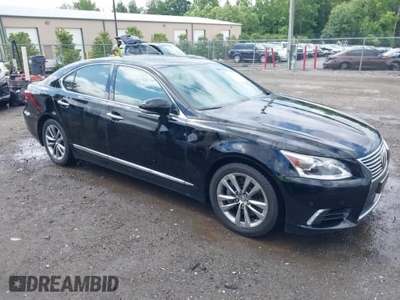 ✅ 2015 Lexus LS 460 • VIN: JTHCL5EF7F5024336 • Лот: 42452030. Опубликован ранее на IAAI с пробегом 179 310 миль. Бесплатный доступ к архиву аукционных продаж из США и подробный отчёт об истории автомобиля на DreamBid. Изображение 1.