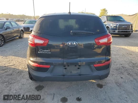 ✅ 2013 Kia Sportage LX • VIN: KNDPBCA27D7495899 • Lot: 82316645. Wystawiony na Copart z przebiegiem Nie podano. Bezpłatny archiwum sprzedaży aukcyjnych z USA i szczegółowy raport historii pojazdu na DreamBid. Zdjęcie 6.