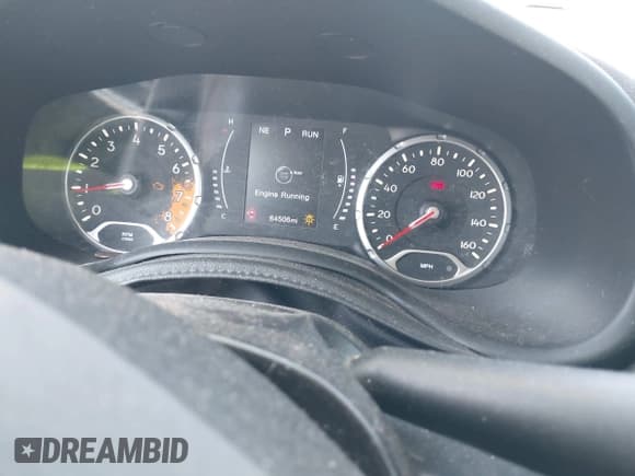 ✅ 2018 Jeep Renegade Latitude • VIN: ZACCJBBB0JPH02500 • Lot: 42431159. Wystawiony na IAAI z przebiegiem 64 506 mil. Bezpłatny archiwum sprzedaży aukcyjnych z USA i szczegółowy raport historii pojazdu na DreamBid. Zdjęcie 7.