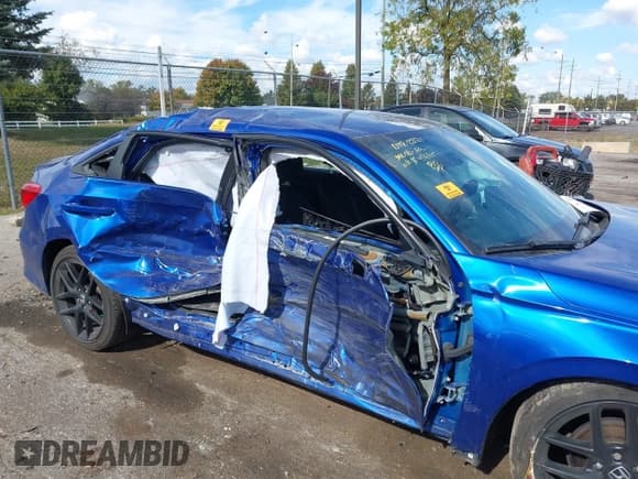 ✅ 2023 Honda Civic Sport • VIN: 2HGFE2F50PH514786 • Lot: 43433733. Listed on IAAI with Not provided. Free auction sales archive from the USA and detailed vehicle history report at DreamBid. Image 6.