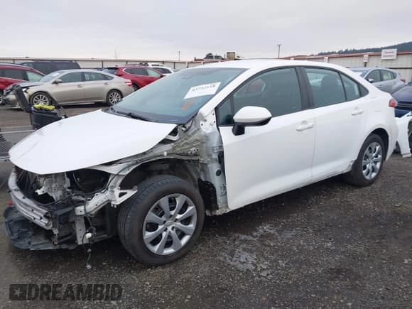 ✅ 2021 Toyota Corolla LE • VIN: 5YFEPMAE4MP210096 • Lot: 43752118. Listed on IAAI with 77,224 mi. Free auction sales archive from the USA and detailed vehicle history report at DreamBid. Image 2.