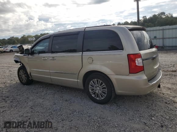 ✅ 2015 Chrysler Town & Country Touring L • VIN: 2C4RC1CG2FR514038 • Lot: 83994295. Wystawiony na Copart z przebiegiem Nie podano. Bezpłatny archiwum sprzedaży aukcyjnych z USA i szczegółowy raport historii pojazdu na DreamBid. Zdjęcie 2.