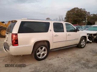✅ 2010 Chevrolet Suburban LTZ • VIN: 1GNUCKE09AR245753 • Lot: 78517074. Wystawiony na Copart z przebiegiem 242 196 mil. Bezpłatny archiwum sprzedaży aukcyjnych z USA i szczegółowy raport historii pojazdu na DreamBid. Zdjęcie 3.