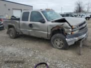 ✅ 2003 Chevrolet Silverado 2500HD LS • VIN: 1GCHK29U43E104044 • Lot: 84215684. Wystawiony na Copart z przebiegiem Nie podano. Bezpłatny archiwum sprzedaży aukcyjnych z USA i szczegółowy raport historii pojazdu na DreamBid. Zdjęcie 4.