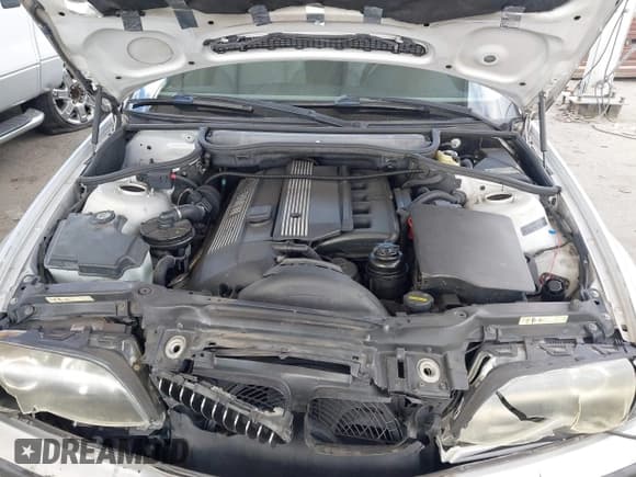 ✅ 2004 BMW 3 Series 330i • VIN: WBAEV53494KM38199 • Lot: 43508405. Listed on IAAI with 161,400 mi. Free auction sales archive from the USA and detailed vehicle history report at DreamBid. Image 10.