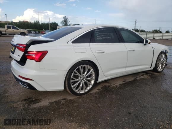 ✅ 2019 Audi A6 Prestige • VIN: WAUM2AF2XKN104654 • Лот: 65513202. Опубликован ранее на Copart с пробегом 32 096 миль. Бесплатный доступ к архиву аукционных продаж из США и подробный отчёт об истории автомобиля на DreamBid. Изображение 3.