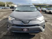 ✅ 2018 Toyota RAV4 XLE • VIN: 2T3RFREV8JW796749 • Лот: 63842025. Опубликован ранее на Copart с пробегом 79 220 миль. Бесплатный доступ к архиву аукционных продаж из США и подробный отчёт об истории автомобиля на DreamBid. Изображение 5.