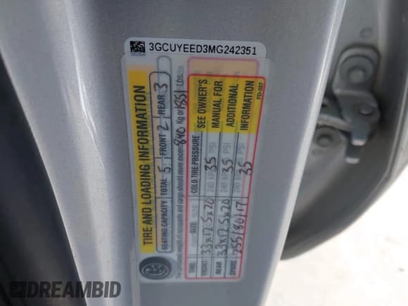 ✅ 2021 Chevrolet Silverado 1500 RST • VIN: 3GCUYEED3MG242351 • Lot: 43555641. Wystawiony na IAAI z przebiegiem 65 009 mil. Bezpłatny archiwum sprzedaży aukcyjnych z USA i szczegółowy raport historii pojazdu na DreamBid. Zdjęcie 9.