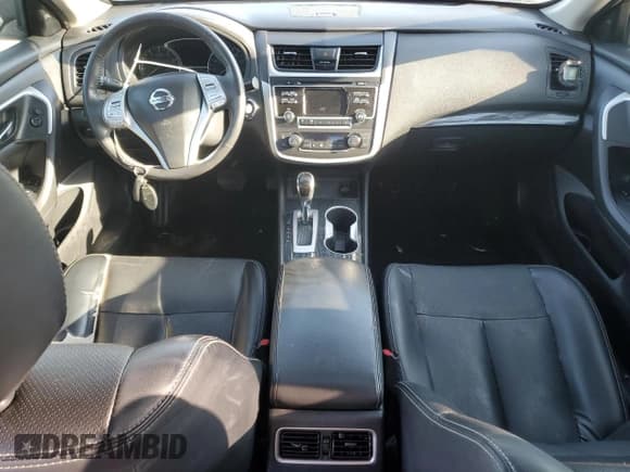 ✅ 2017 Nissan Altima SL • VIN: 1N4AL3AP4HC205233 • Lot: 82009485. Wystawiony na Copart z przebiegiem 148 574 mil. Bezpłatny archiwum sprzedaży aukcyjnych z USA i szczegółowy raport historii pojazdu na DreamBid. Zdjęcie 8.