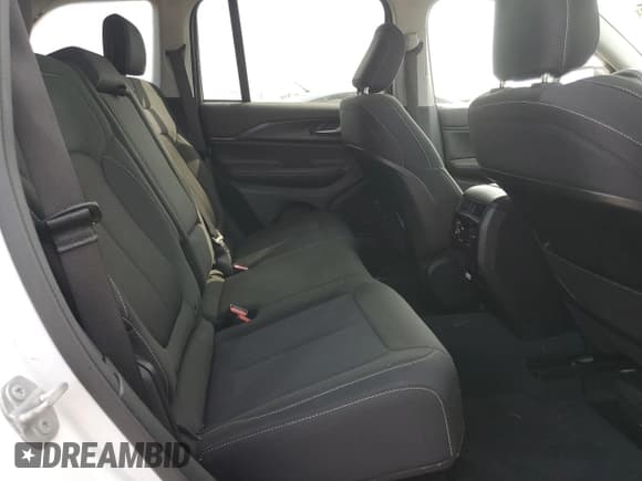 ✅ 2023 Jeep Grand Cherokee Altitude • VIN: 1C4RJHAG8PC565409 • Lot: 67542555. Listed on Copart with 43,970 mi. Free auction sales archive from the USA and detailed vehicle history report at DreamBid. Image 10.