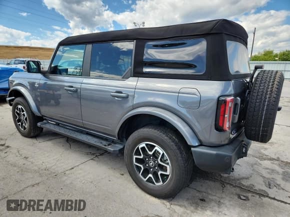 ✅ 2023 Ford Bronco • VIN: 1FMEE5DPXPLB32277 • Лот: 72083345. Опубликован ранее на Copart с пробегом 23 311 миль. Бесплатный доступ к архиву аукционных продаж из США и подробный отчёт об истории автомобиля на DreamBid. Изображение 2.