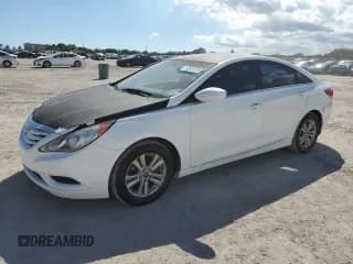 ✅ 2011 Hyundai Sonata GLS • VIN: 5NPEB4AC9BH160612 • Lot: 82525285. Listed on Copart with 145,446 mi. Free auction sales archive from the USA and detailed vehicle history report at DreamBid. Image 1.