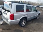 ✅ 2009 Jeep Commander Sport • VIN: 1J8HG48K39C553953 • Lot: 41863115. Listed on IAAI with 175,461 mi. Free auction sales archive from the USA and detailed vehicle history report at DreamBid. Image 4.