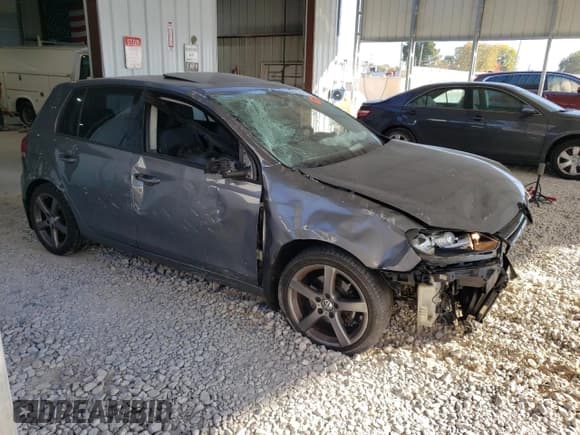 ✅ 2010 Volkswagen Golf • VIN: WVWDA7AJ6AW241929 • Lot: 76374394. Listed on Copart with 146,772 mi. Free auction sales archive from the USA and detailed vehicle history report at DreamBid. Image 4.