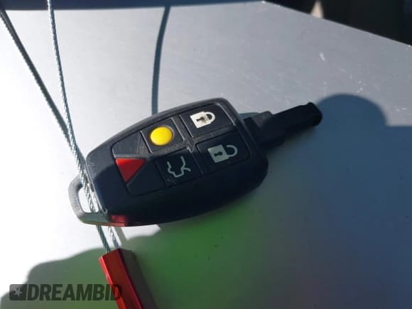 ✅ 2004 Volvo S40 • VIN: YV1MS382642024004 • Lot: 42191153. Listed on IAAI with 245,528 mi. Free auction sales archive from the USA and detailed vehicle history report at DreamBid. Image 11.