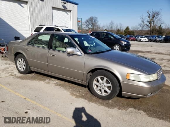 ✅ 2002 Cadillac Seville Luxury SLS • VIN: 1G6KS54Y92U203757 • Lot: 46064654. Wystawiony na Copart z przebiegiem 121 787 mil. Bezpłatny archiwum sprzedaży aukcyjnych z USA i szczegółowy raport historii pojazdu na DreamBid. Zdjęcie 4.